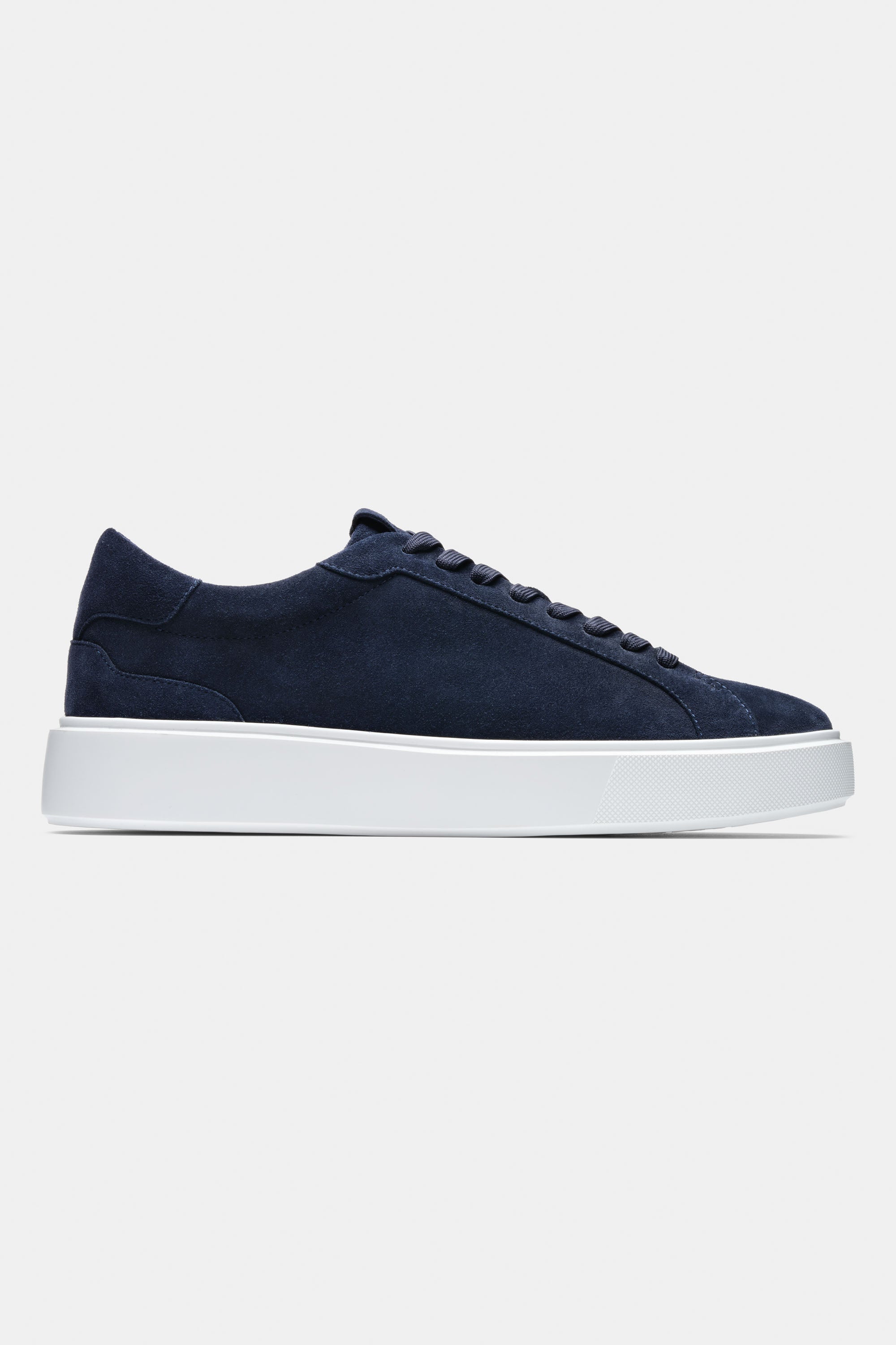 THE CLASSIC SUEDE TRAINER