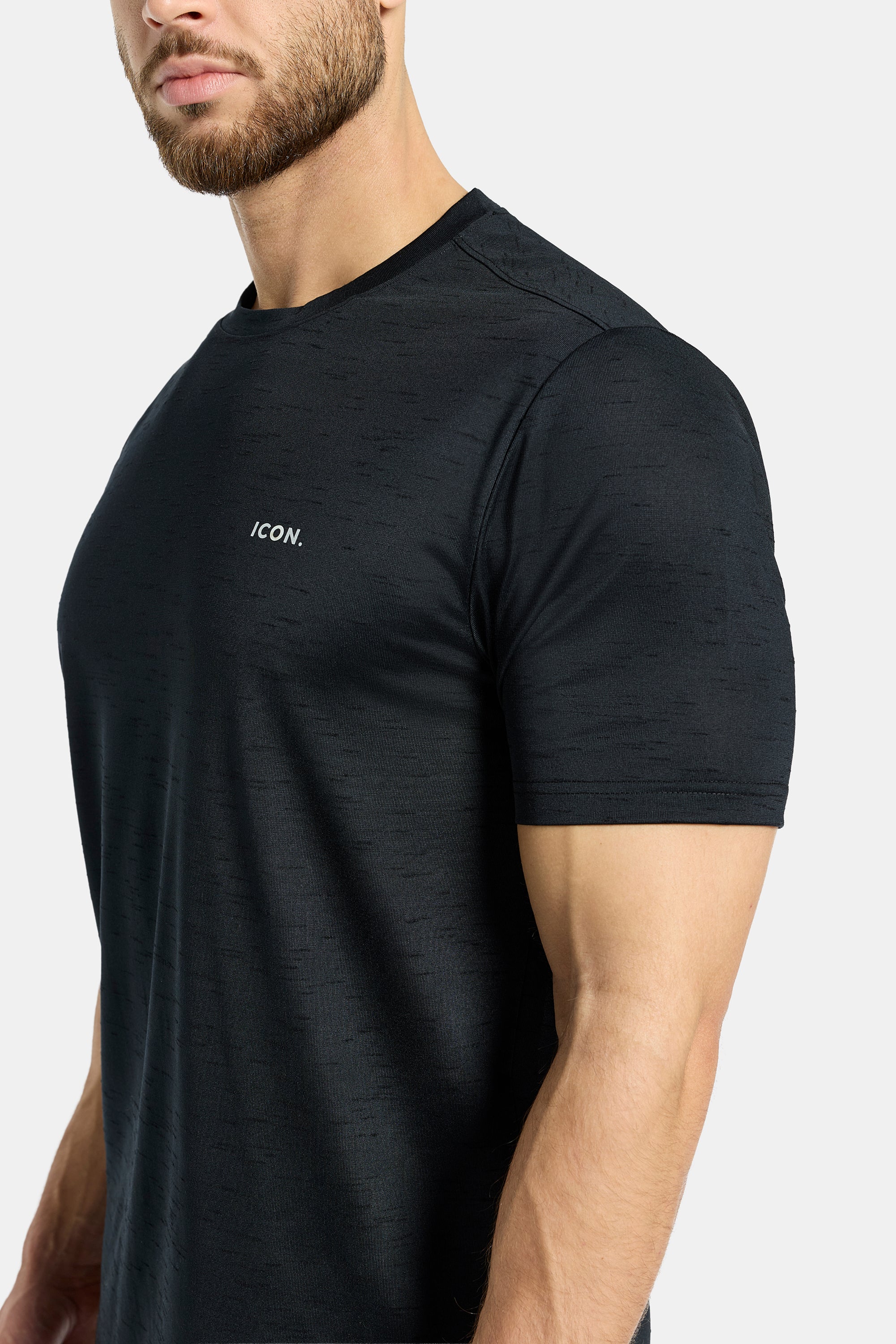 THE ACTIVE REGULAR T-SHIRT
