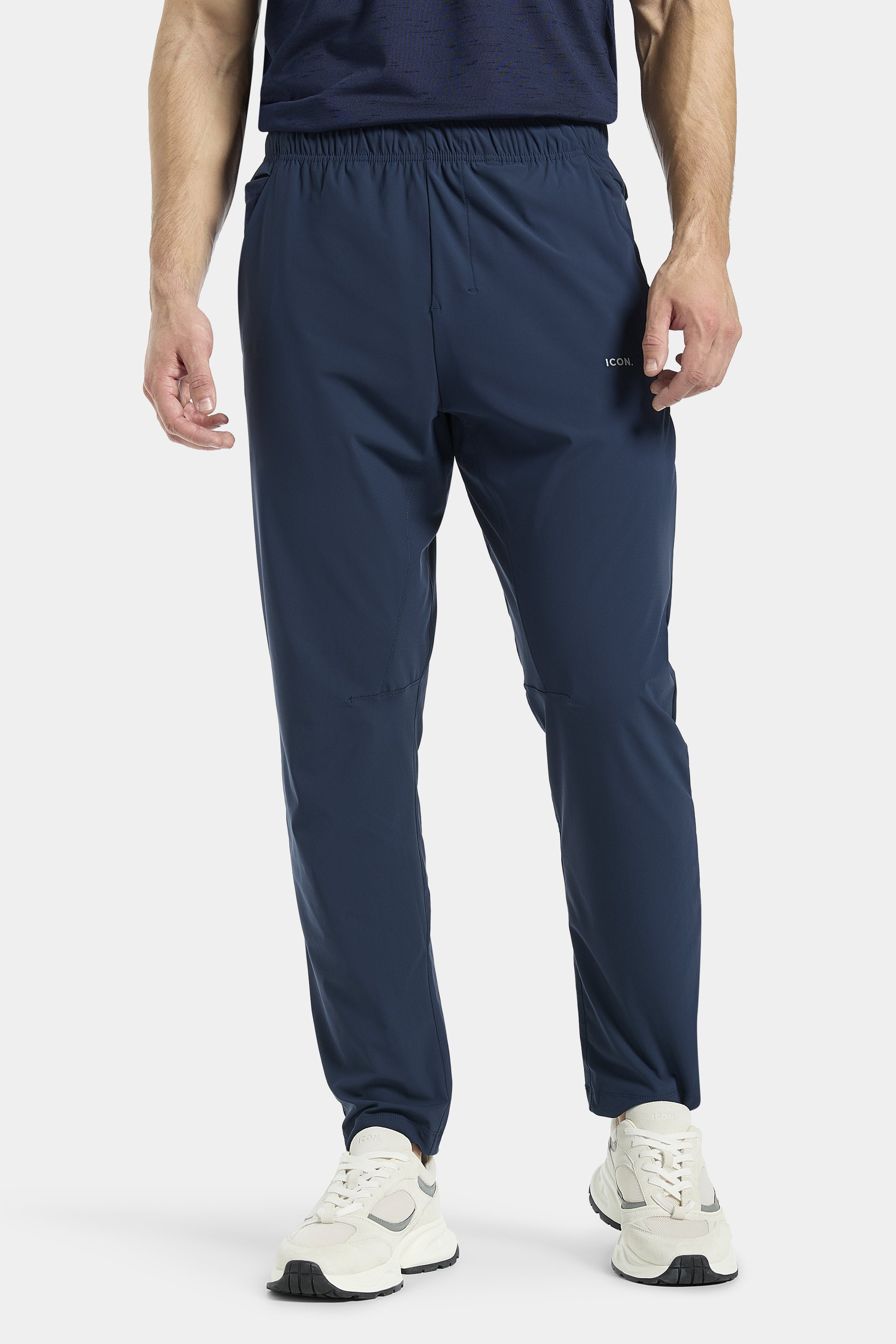 THE ACTIVE TRACK PANTS