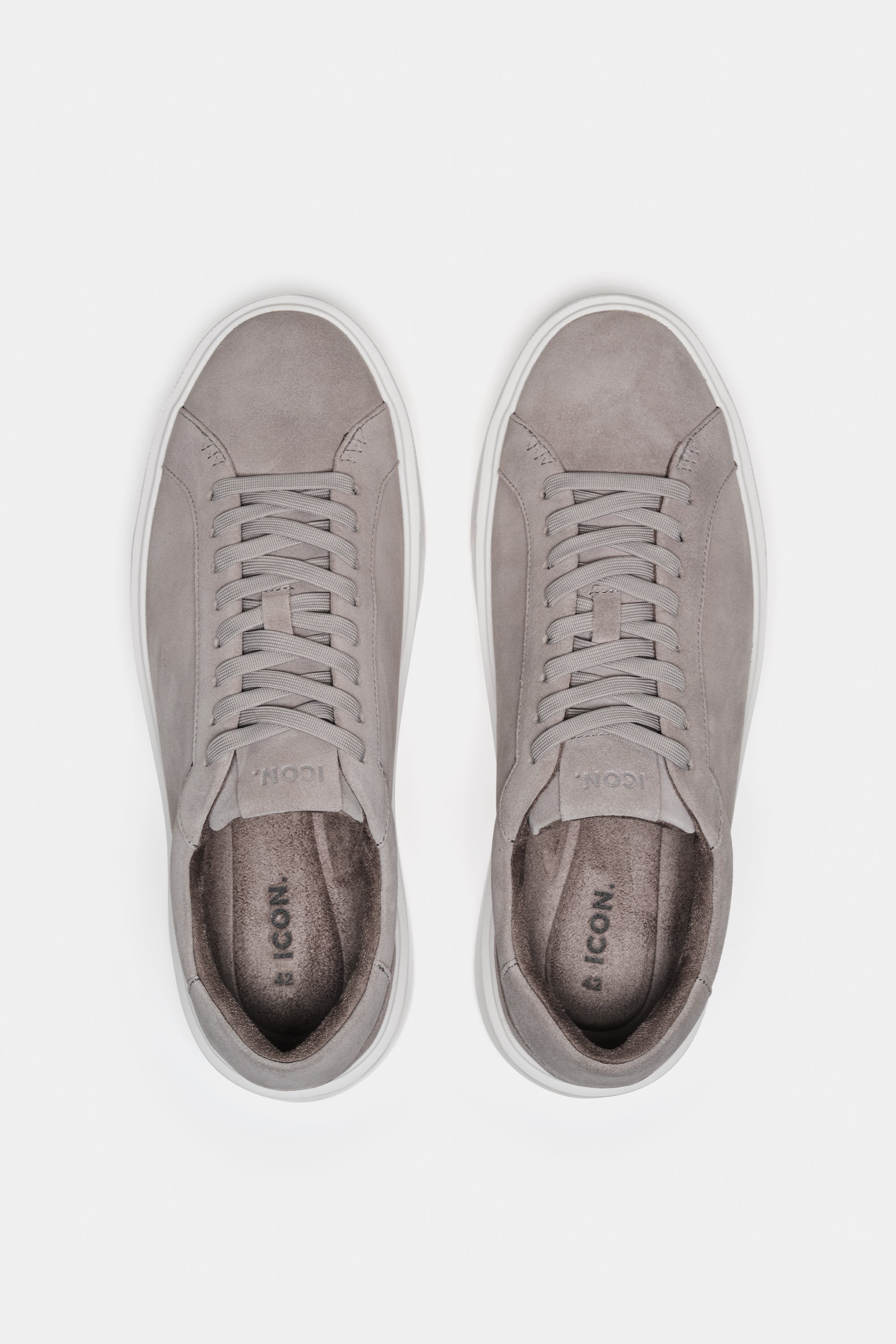 THE CLASSIC SUEDE TRAINER